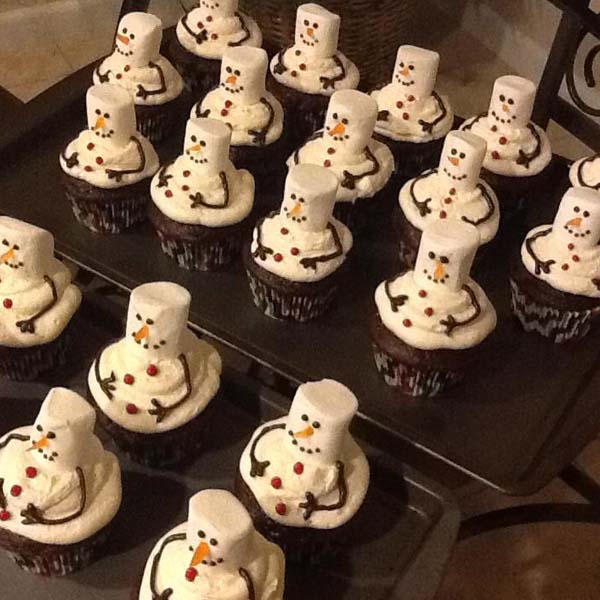 Holiday Cupcakes | Hollister, Ca | Custom Cakes By Helen